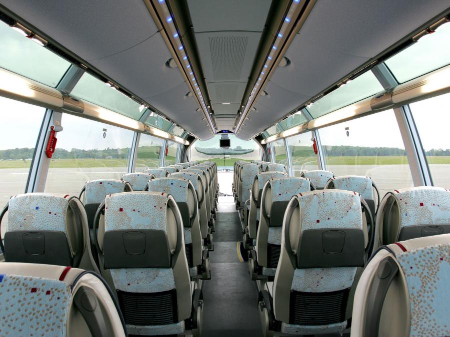 Интерьер Neoplan Starliner SHD 2005 года  (фото 6 из 16)